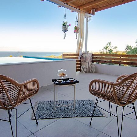 Georgianna'S Suite With Private Pool , 'Greysuite' Кисамос Екстериор снимка