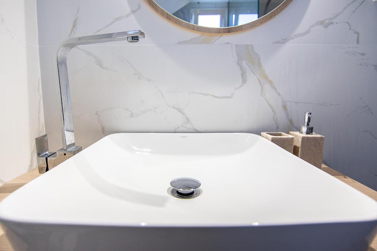 Georgianna'S Suite With Private Pool , 'Greysuite' Кисамос Екстериор снимка