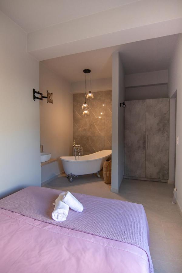Georgianna'S Suite With Private Pool , 'Greysuite' Кисамос Екстериор снимка