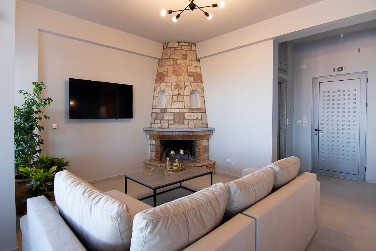 Georgianna'S Suite With Private Pool , 'Greysuite' Кисамос Екстериор снимка