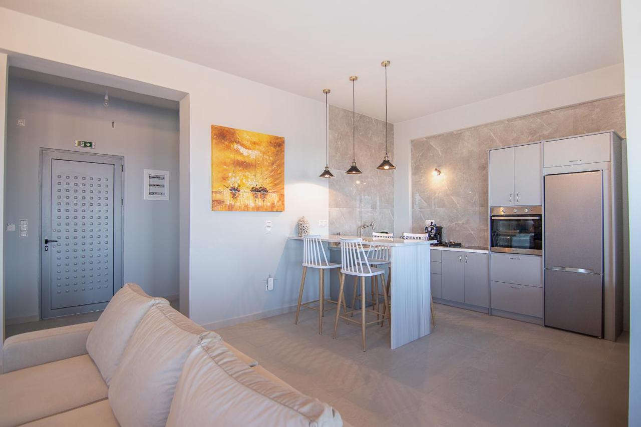 Georgianna'S Suite With Private Pool , 'Greysuite' Кисамос Екстериор снимка