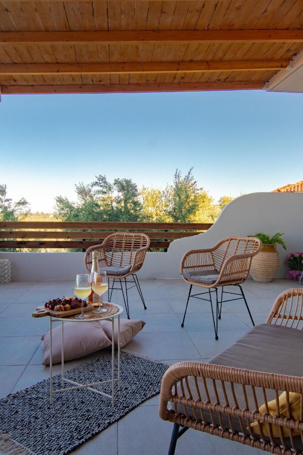 Georgianna'S Suite With Private Pool , 'Greysuite' Кисамос Екстериор снимка