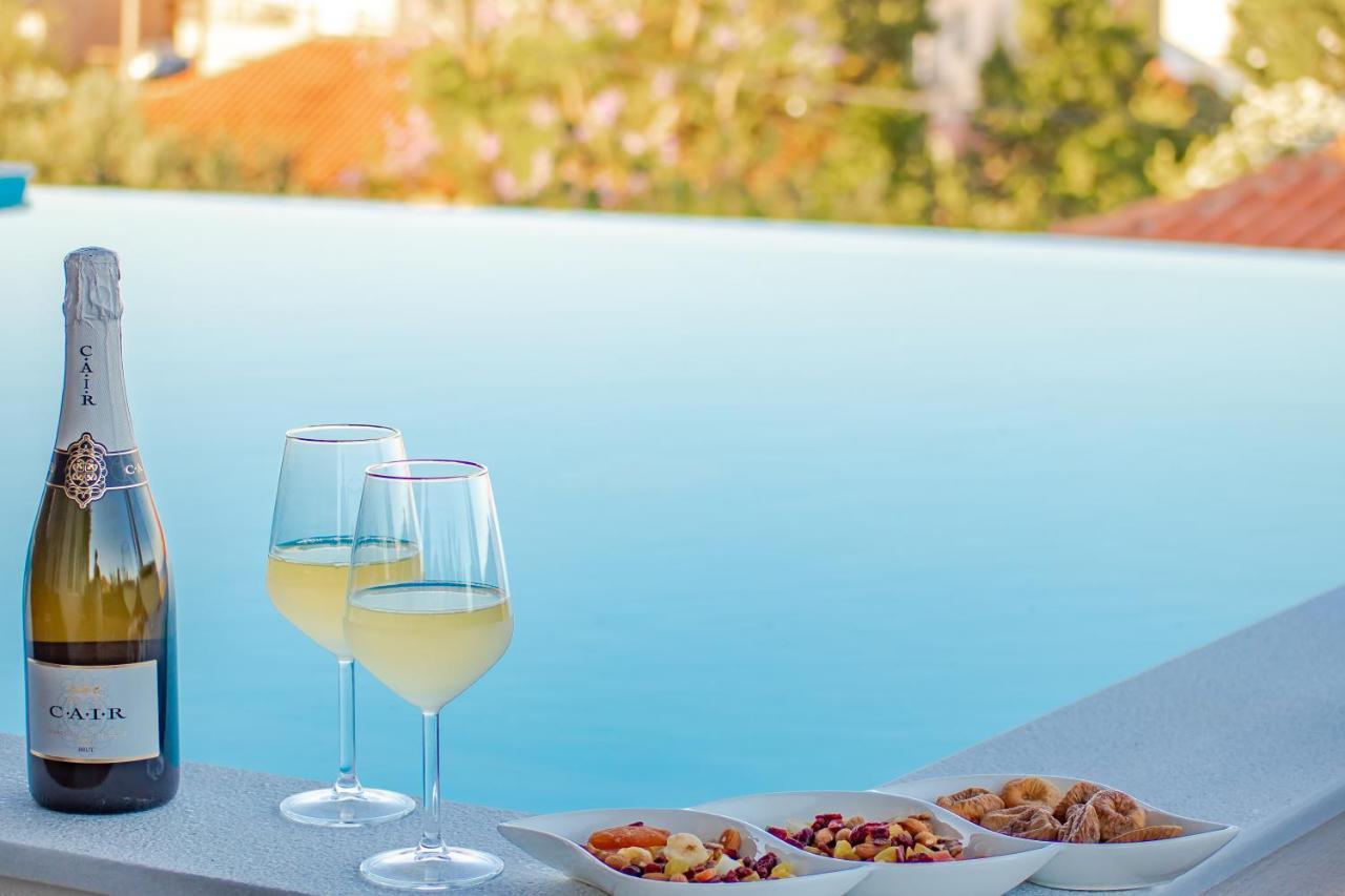 Georgianna'S Suite With Private Pool , 'Greysuite' Кисамос Екстериор снимка